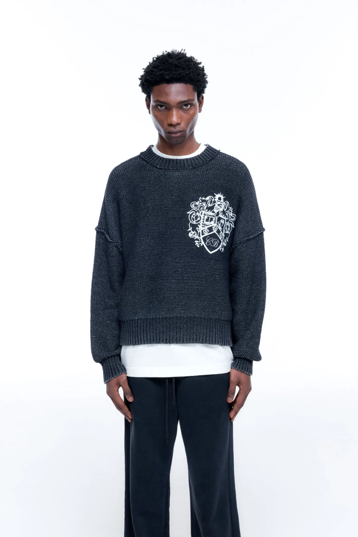 Cole Buxton COLLEGIATE CREST KNIT SWEATER| Knitwear