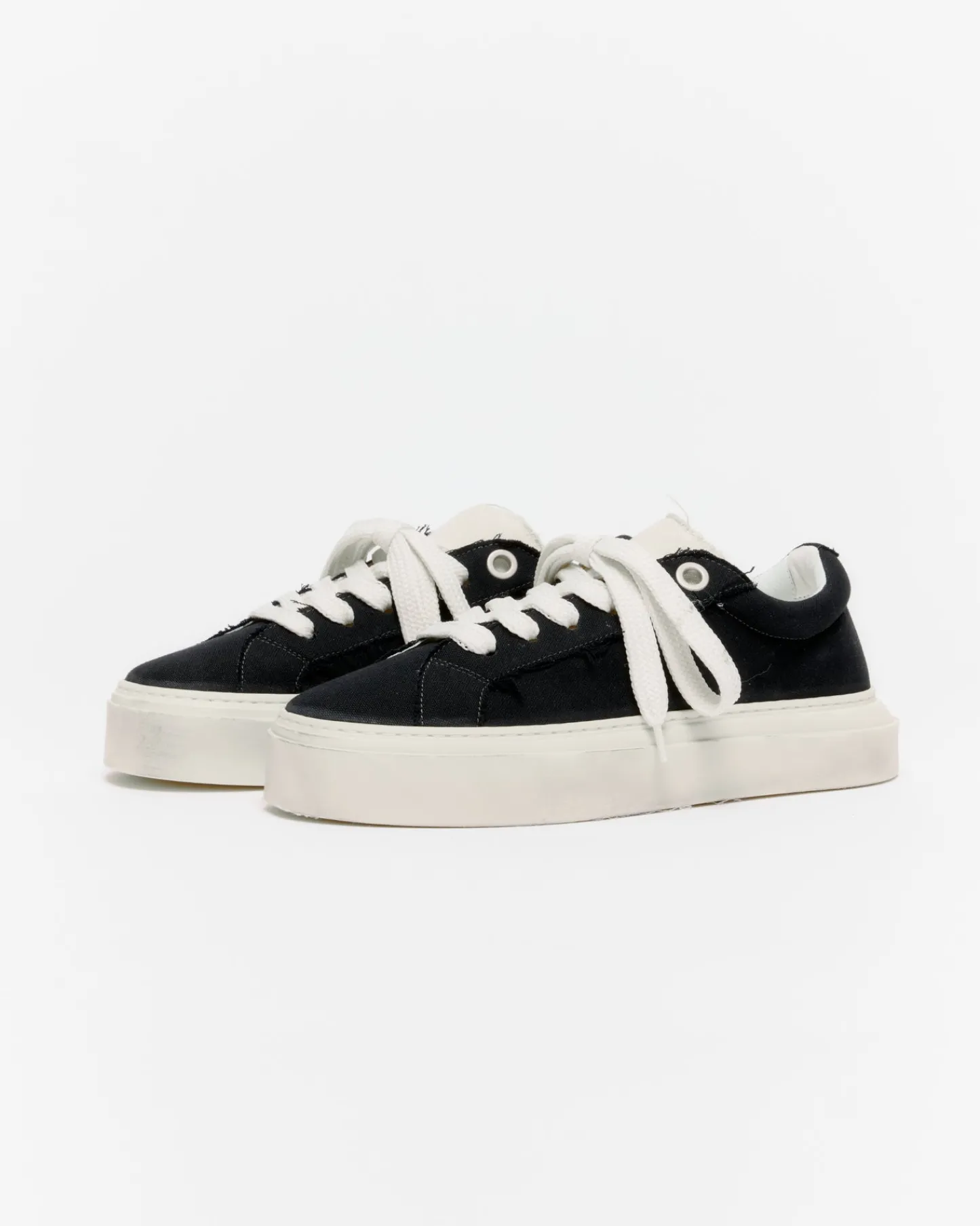 Cole Buxton THE VINTAGE WILSON SNEAKER| Footwear